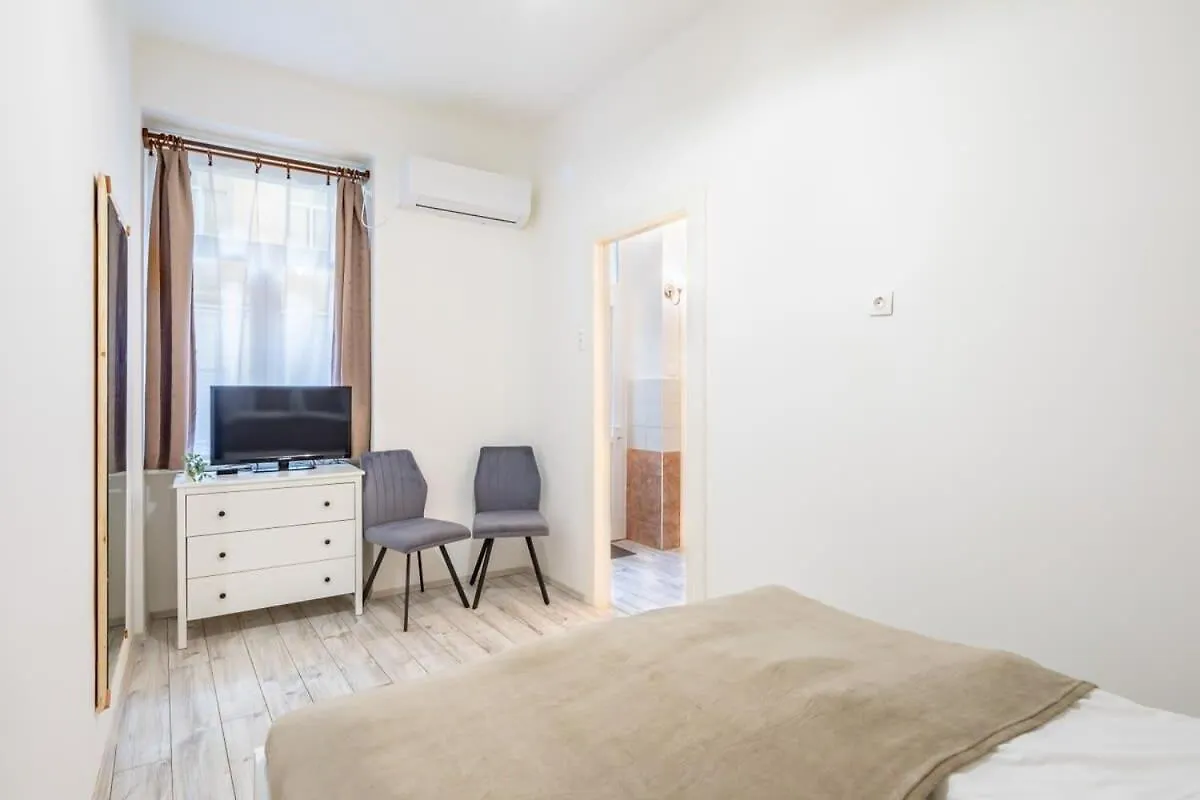 Very Central - Quiet Studio Budapest Hungary